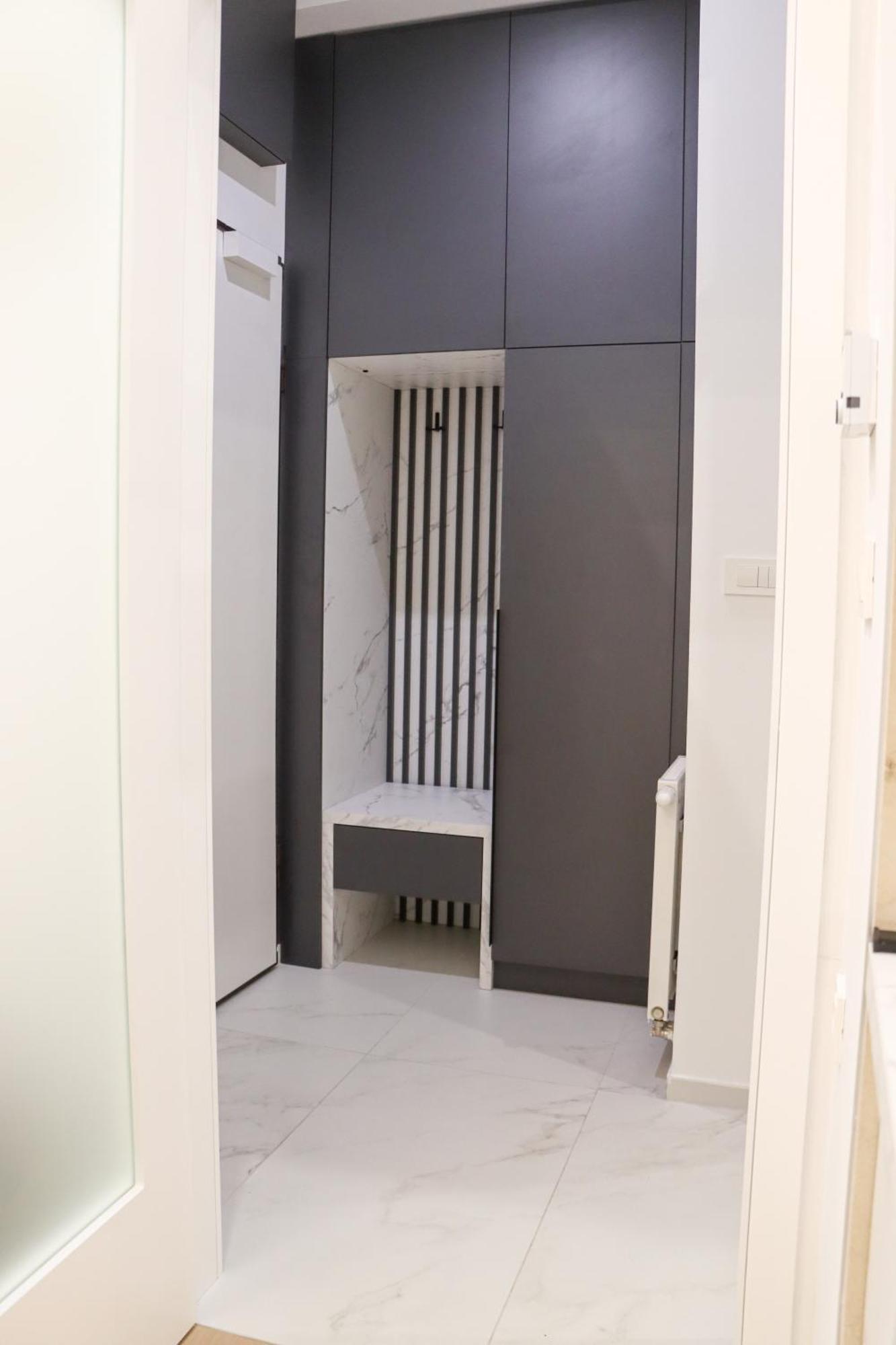 Bellamy-modern Apartment,free Garage *